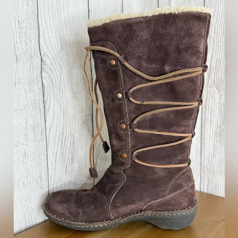 UGG Surfcat Brown Suede Leather Lace-up Boots Sheepskin Lining Women’s Size 8